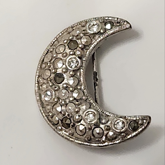 Vintage AAI Moon Pin - Picture 1 of 3